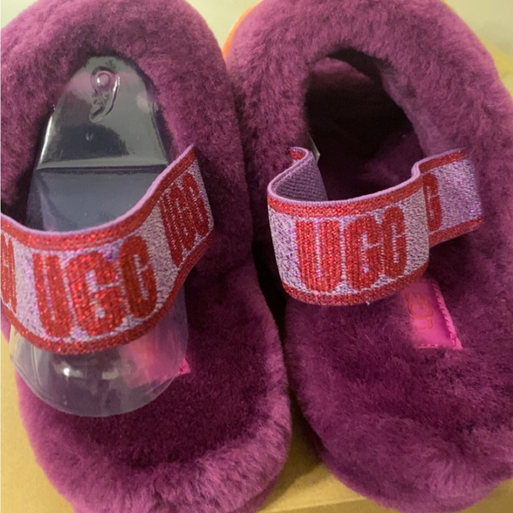 ⛵️NWT UGG SLIDES - Picture 3 of 5